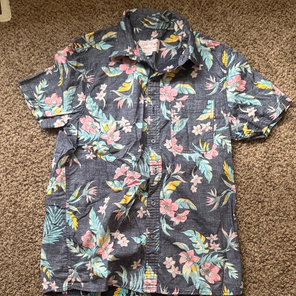American Eagle Outfitters Navy Floral Short-Sleeve Button-Down Shirt